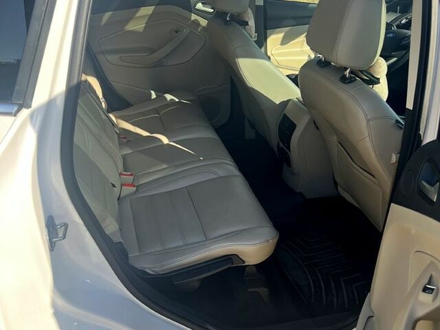 Белый Форд Эскейп, объемом двигателя 2 л и пробегом 178 тыс. км за 14500 $, фото 8 на Automoto.ua