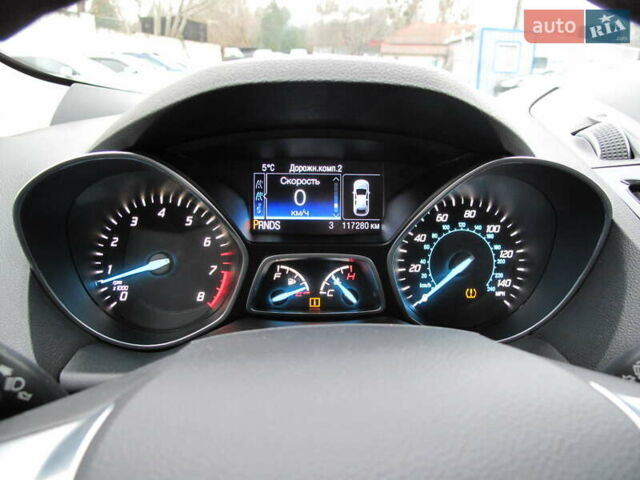 Белый Форд Эскейп, объемом двигателя 2 л и пробегом 117 тыс. км за 14000 $, фото 56 на Automoto.ua