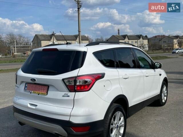 Белый Форд Эскейп, объемом двигателя 1.5 л и пробегом 217 тыс. км за 9700 $, фото 6 на Automoto.ua