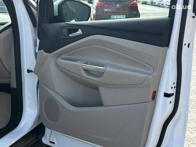 Белый Форд Эскейп, объемом двигателя 1.5 л и пробегом 105 тыс. км за 13980 $, фото 14 на Automoto.ua