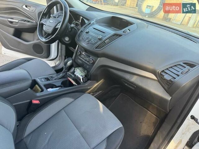 Білий Форд Ескейп, об'ємом двигуна 1.5 л та пробігом 89 тис. км за 12200 $, фото 11 на Automoto.ua