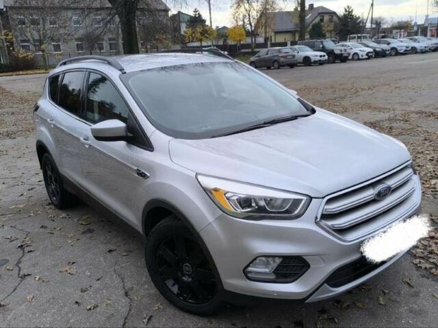 Белый Форд Эскейп, объемом двигателя 0 л и пробегом 101 тыс. км за 8700 $, фото 3 на Automoto.ua