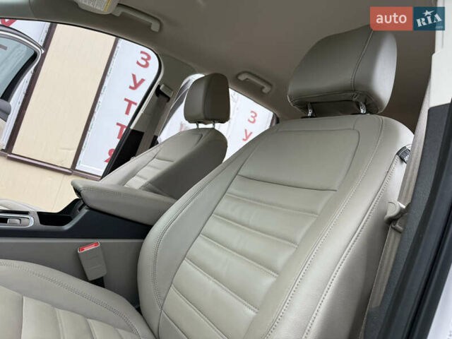 Белый Форд Эскейп, объемом двигателя 1.5 л и пробегом 169 тыс. км за 12950 $, фото 47 на Automoto.ua