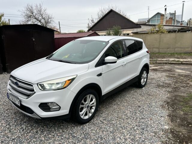 Форд Эскейп 2017 в Харькове на Automoto.ua Белый Форд Эскейп, объемом двигателя 1.5 л и пробегом 158 тыс. км за 13800 $, фото 7 на Automoto.ua