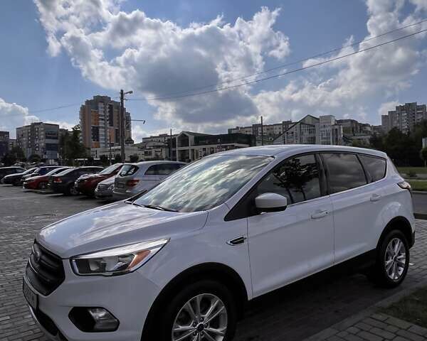 Білий Форд Ескейп, об'ємом двигуна 1.5 л та пробігом 97 тис. км за 11900 $, фото 11 на Automoto.ua