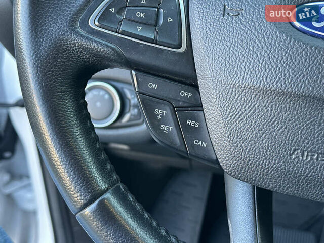 Білий Форд Ескейп, об'ємом двигуна 1.5 л та пробігом 179 тис. км за 12700 $, фото 52 на Automoto.ua