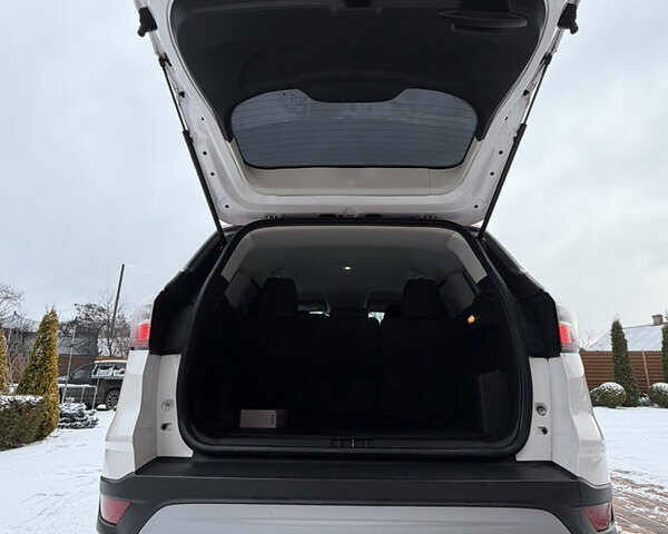 Белый Форд Эскейп, объемом двигателя 1.5 л и пробегом 135 тыс. км за 12500 $, фото 16 на Automoto.ua