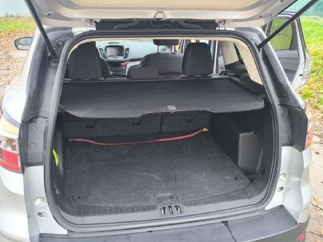 Белый Форд Эскейп, объемом двигателя 0 л и пробегом 101 тыс. км за 8700 $, фото 6 на Automoto.ua