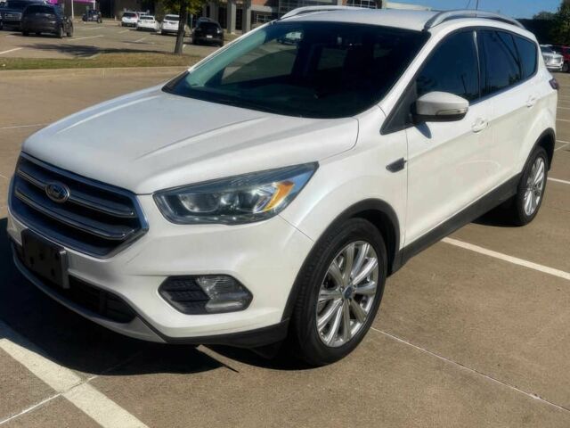 Белый Форд Эскейп, объемом двигателя 1.5 л и пробегом 65 тыс. км за 4200 $, фото 2 на Automoto.ua