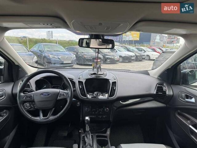 Белый Форд Эскейп, объемом двигателя 1.5 л и пробегом 98 тыс. км за 14990 $, фото 9 на Automoto.ua