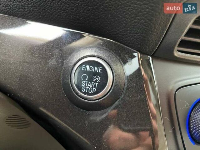 Белый Форд Эскейп, объемом двигателя 2 л и пробегом 82 тыс. км за 15300 $, фото 23 на Automoto.ua