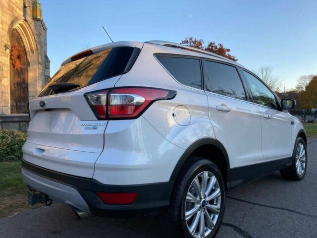 Білий Форд Ескейп, об'ємом двигуна 2 л та пробігом 58 тис. км за 3700 $, фото 4 на Automoto.ua