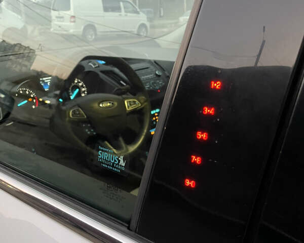 Белый Форд Эскейп, объемом двигателя 1.5 л и пробегом 192 тыс. км за 11500 $, фото 19 на Automoto.ua