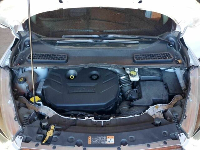 Білий Форд Ескейп, об'ємом двигуна 2 л та пробігом 85 тис. км за 1500 $, фото 10 на Automoto.ua