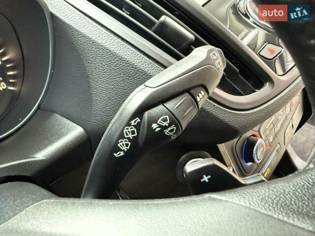 Белый Форд Эскейп, объемом двигателя 1.5 л и пробегом 169 тыс. км за 12950 $, фото 56 на Automoto.ua