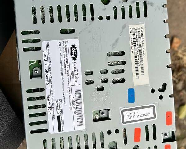 Белый Форд Эскейп, объемом двигателя 1.5 л и пробегом 158 тыс. км за 13800 $, фото 6 на Automoto.ua