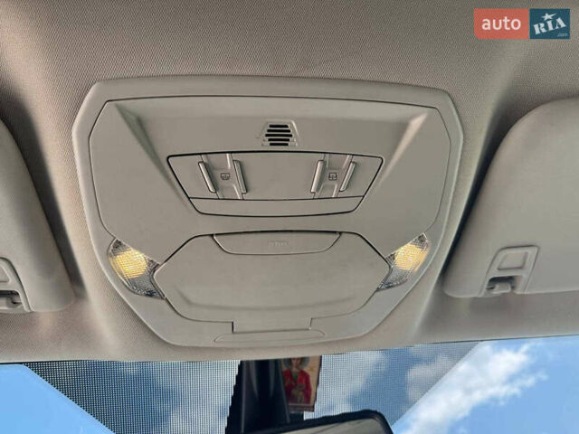 Белый Форд Эскейп, объемом двигателя 1.5 л и пробегом 98 тыс. км за 14990 $, фото 2 на Automoto.ua