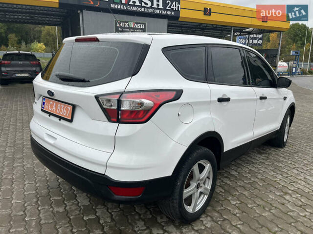 Білий Форд Ескейп, об'ємом двигуна 2.5 л та пробігом 142 тис. км за 12500 $, фото 2 на Automoto.ua