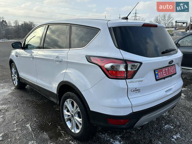 Белый Форд Эскейп, объемом двигателя 2 л и пробегом 140 тыс. км за 11900 $, фото 8 на Automoto.ua