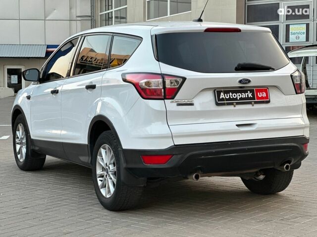 Белый Форд Эскейп, объемом двигателя 2.5 л и пробегом 111 тыс. км за 13490 $, фото 8 на Automoto.ua