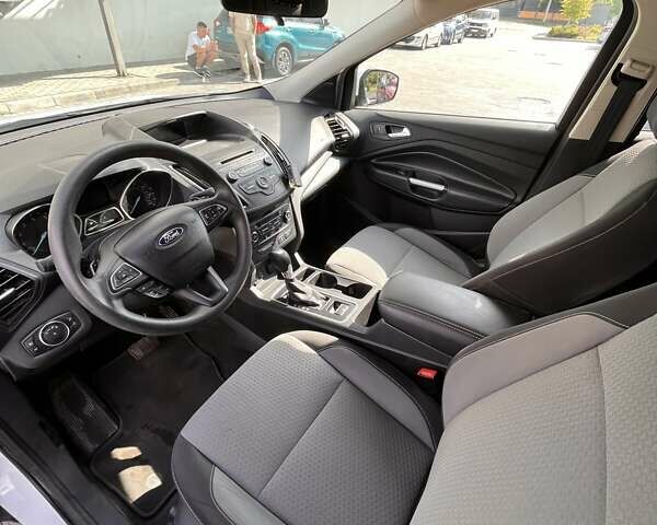 Білий Форд Ескейп, об'ємом двигуна 1.5 л та пробігом 97 тис. км за 11900 $, фото 24 на Automoto.ua