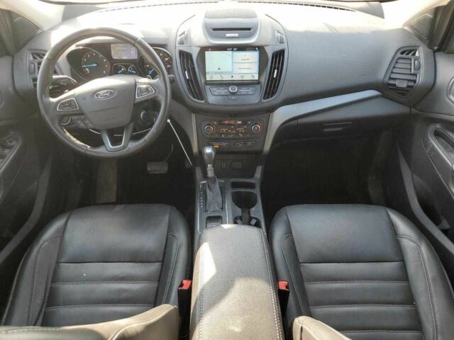 Белый Форд Эскейп, объемом двигателя 2 л и пробегом 76 тыс. км за 2800 $, фото 7 на Automoto.ua