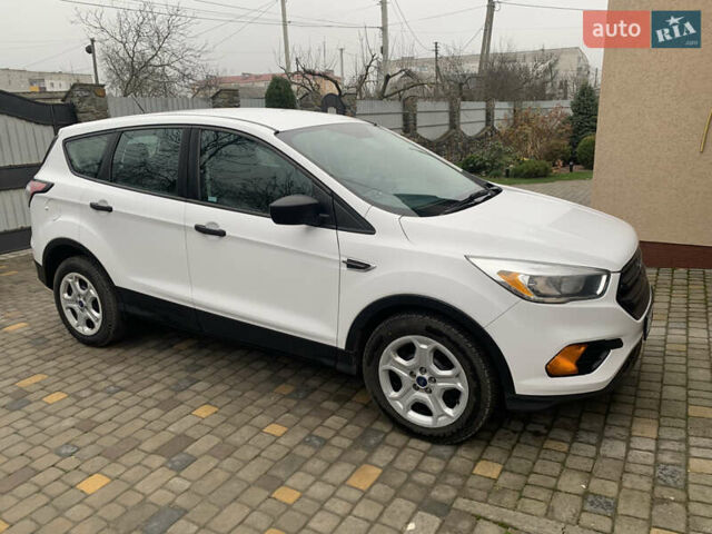 Білий Форд Ескейп, об'ємом двигуна 2.5 л та пробігом 203 тис. км за 13000 $, фото 3 на Automoto.ua