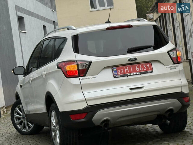 Белый Форд Эскейп, объемом двигателя 1.5 л и пробегом 169 тыс. км за 12950 $, фото 23 на Automoto.ua