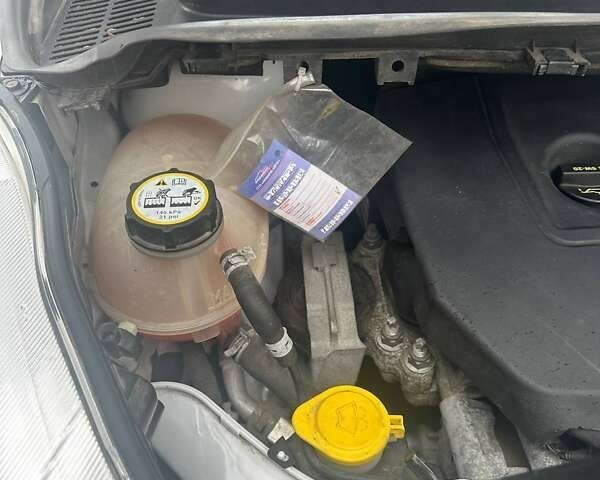 Белый Форд Эскейп, объемом двигателя 1.5 л и пробегом 155 тыс. км за 10200 $, фото 14 на Automoto.ua