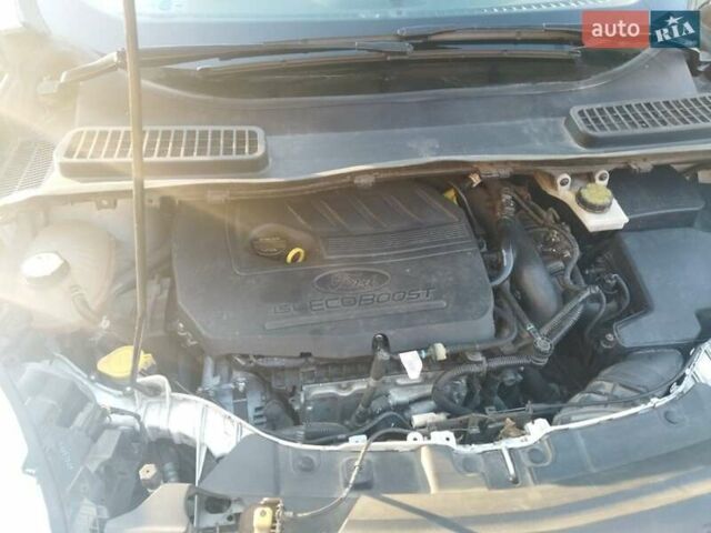 Белый Форд Эскейп, объемом двигателя 1.5 л и пробегом 185 тыс. км за 11000 $, фото 3 на Automoto.ua