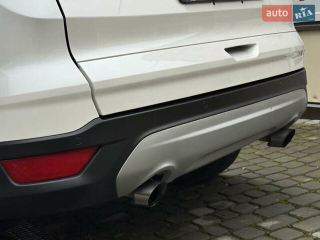 Белый Форд Эскейп, объемом двигателя 1.5 л и пробегом 169 тыс. км за 12950 $, фото 29 на Automoto.ua