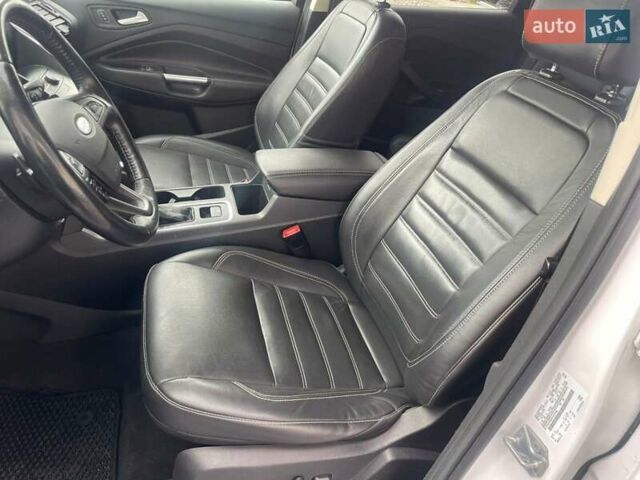 Білий Форд Ескейп, об'ємом двигуна 1.5 л та пробігом 104 тис. км за 12500 $, фото 15 на Automoto.ua