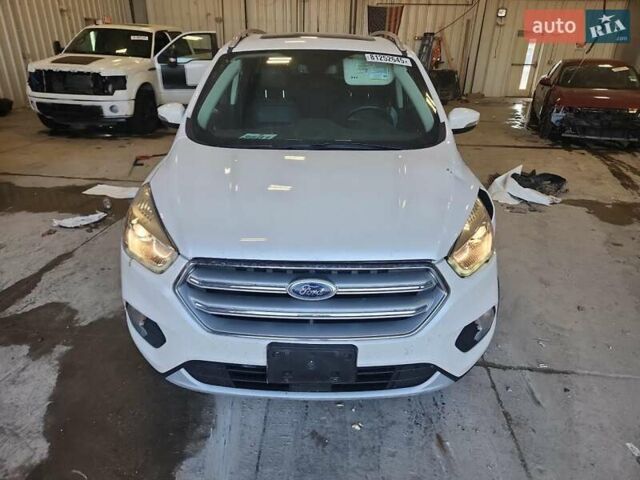 Білий Форд Ескейп, об'ємом двигуна 0 л та пробігом 98 тис. км за 2000 $, фото 4 на Automoto.ua