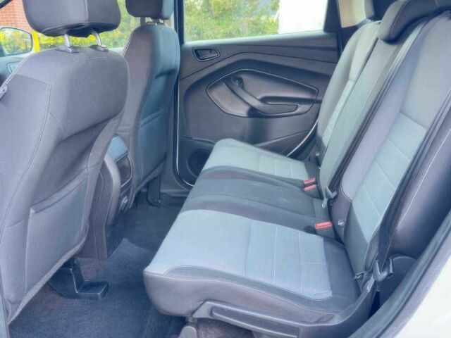 Білий Форд Ескейп, об'ємом двигуна 2.5 л та пробігом 53 тис. км за 5800 $, фото 10 на Automoto.ua