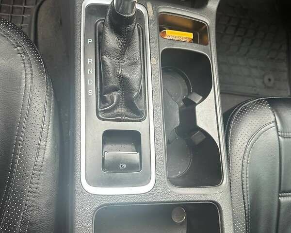 Белый Форд Эскейп, объемом двигателя 1.5 л и пробегом 155 тыс. км за 10200 $, фото 11 на Automoto.ua