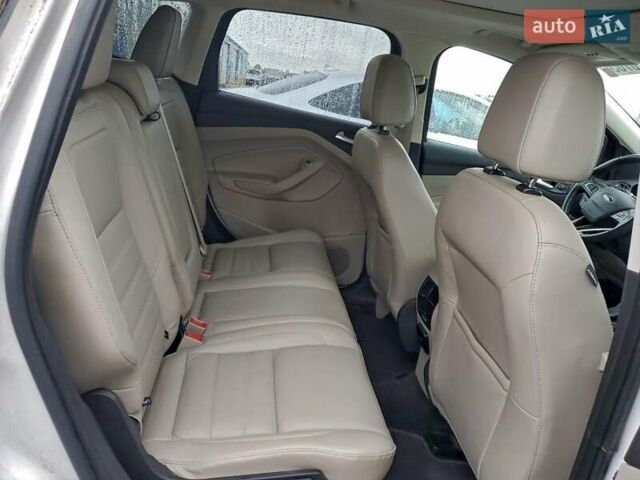 Белый Форд Эскейп, объемом двигателя 2 л и пробегом 159 тыс. км за 1900 $, фото 9 на Automoto.ua