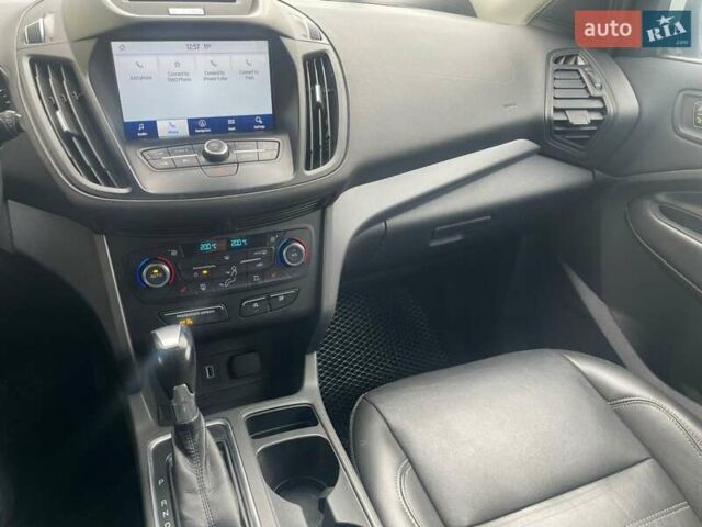 Білий Форд Ескейп, об'ємом двигуна 1.5 л та пробігом 104 тис. км за 12500 $, фото 10 на Automoto.ua