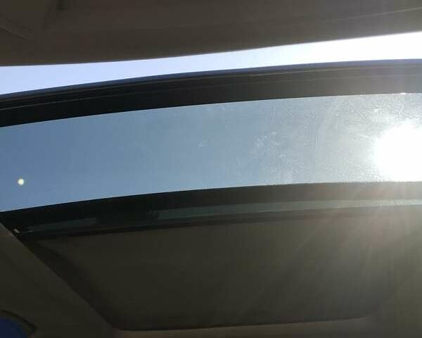 Белый Форд Эскейп, объемом двигателя 2 л и пробегом 110 тыс. км за 13600 $, фото 19 на Automoto.ua