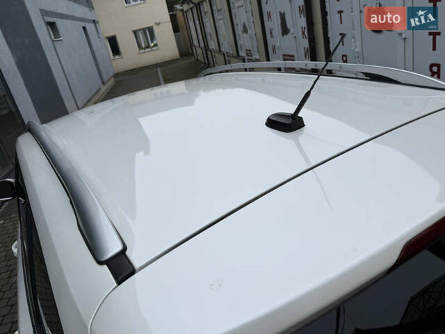 Белый Форд Эскейп, объемом двигателя 1.5 л и пробегом 169 тыс. км за 12950 $, фото 35 на Automoto.ua