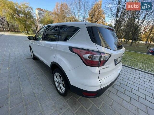 Білий Форд Ескейп, об'ємом двигуна 1.5 л та пробігом 267 тис. км за 10450 $, фото 1 на Automoto.ua