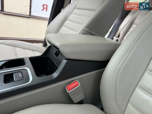 Белый Форд Эскейп, объемом двигателя 1.5 л и пробегом 169 тыс. км за 12950 $, фото 54 на Automoto.ua