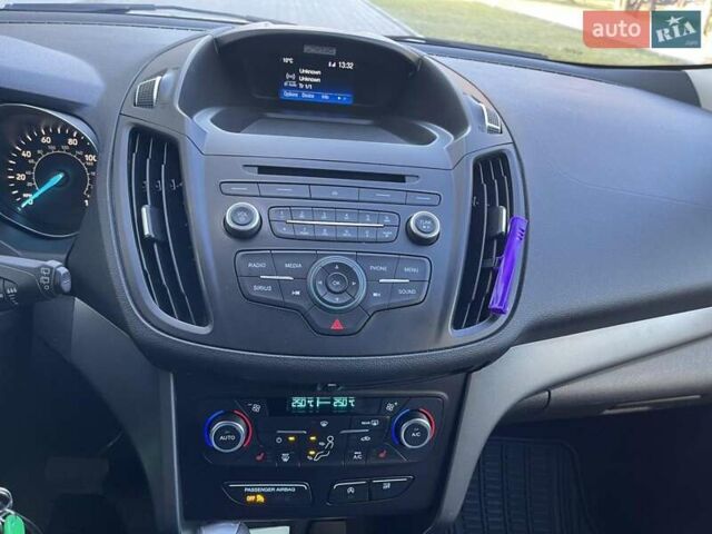 Білий Форд Ескейп, об'ємом двигуна 1.5 л та пробігом 267 тис. км за 10450 $, фото 15 на Automoto.ua