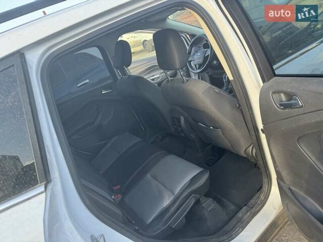 Білий Форд Ескейп, об'ємом двигуна 1.5 л та пробігом 89 тис. км за 12200 $, фото 8 на Automoto.ua