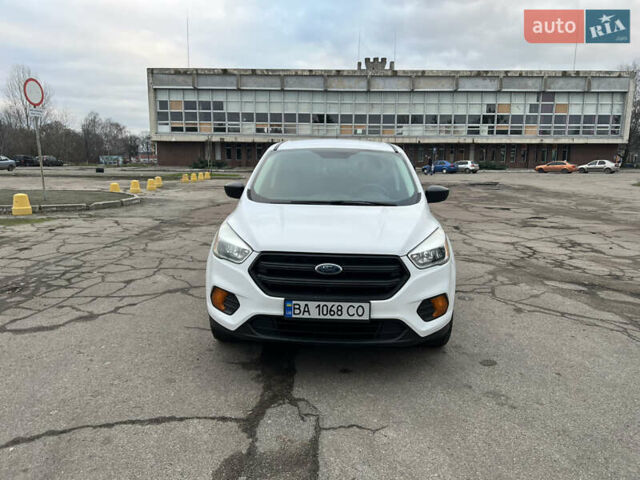 Белый Форд Эскейп, объемом двигателя 2.49 л и пробегом 115 тыс. км за 14000 $, фото 2 на Automoto.ua