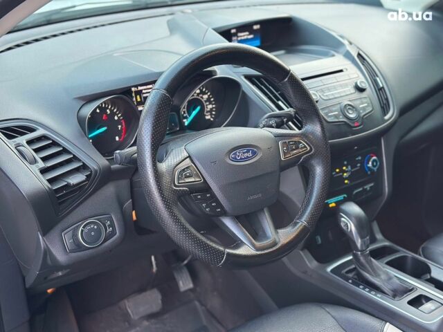 Белый Форд Эскейп, объемом двигателя 2.5 л и пробегом 111 тыс. км за 13490 $, фото 19 на Automoto.ua