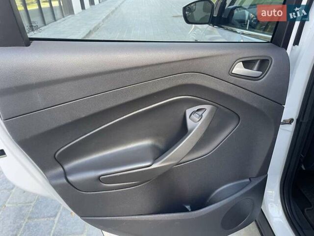 Білий Форд Ескейп, об'ємом двигуна 1.5 л та пробігом 267 тис. км за 10450 $, фото 28 на Automoto.ua