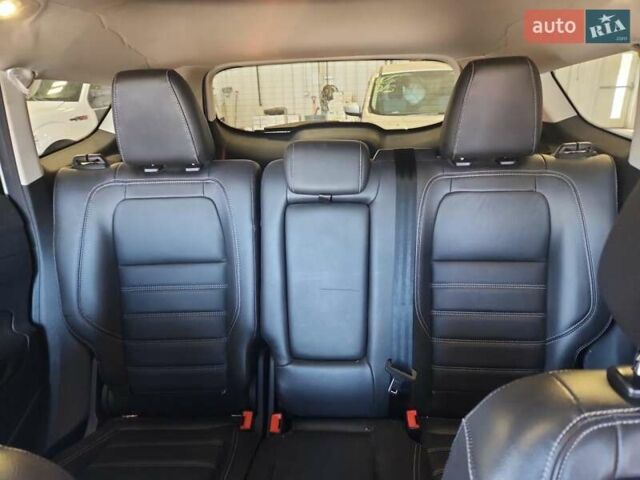 Білий Форд Ескейп, об'ємом двигуна 0 л та пробігом 98 тис. км за 2000 $, фото 9 на Automoto.ua