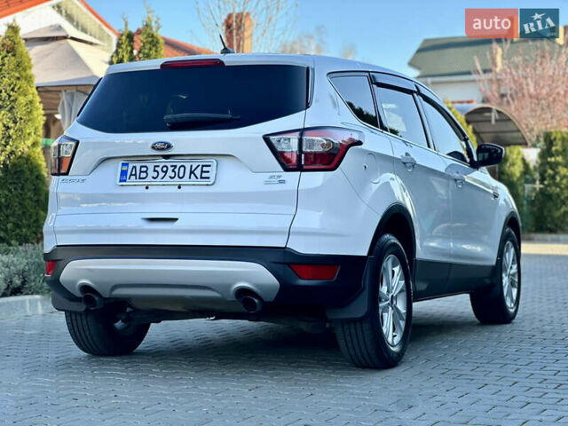 Білий Форд Ескейп, об'ємом двигуна 1.5 л та пробігом 179 тис. км за 12700 $, фото 16 на Automoto.ua