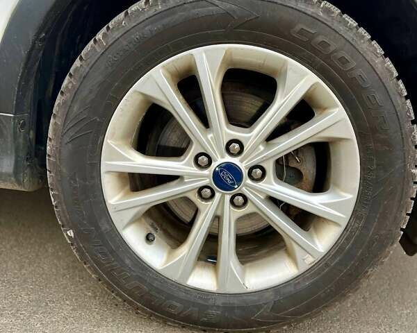 Білий Форд Ескейп, об'ємом двигуна 1.5 л та пробігом 159 тис. км за 10999 $, фото 34 на Automoto.ua