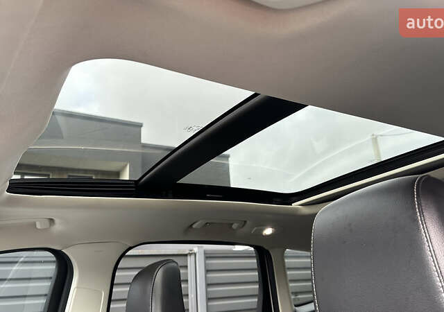 Білий Форд Ескейп, об'ємом двигуна 1.5 л та пробігом 126 тис. км за 16000 $, фото 13 на Automoto.ua